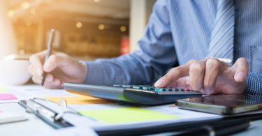 Avanzo primario e risparmio, due equivoci
