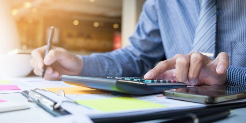 Avanzo primario e risparmio, due equivoci Avanzo primario e risparmio, due equivoci
