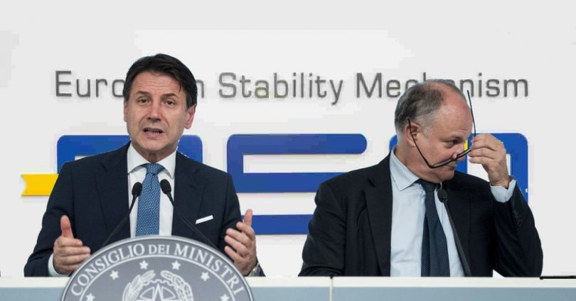 Mes... colando ignoranza e arroganza Mes... colando ignoranza e arroganza