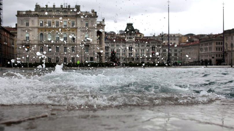La marea vista da Trieste La marea vista da Trieste