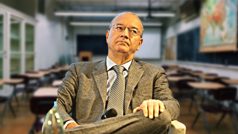 Socialmente (in)utile ministro istruzione-1